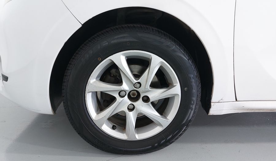 Peugeot 208 1.6 ACTIVE MT Hatchback 2014