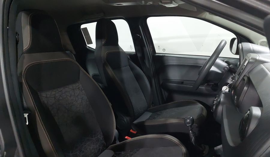 Fiat Mobi 1.0 TREKKING Hatchback 2021