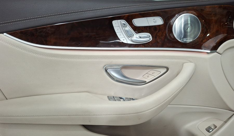 Mercedes Benz Clase E 3.5 400 4MATIC EXCLUSIVE AT Sedan 2017