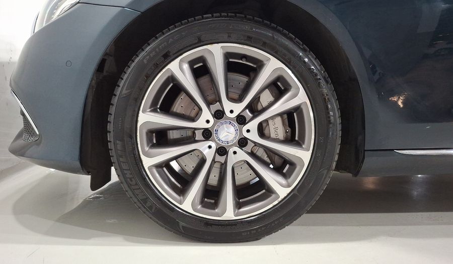 Mercedes Benz Clase E 3.5 400 4MATIC EXCLUSIVE AT Sedan 2017