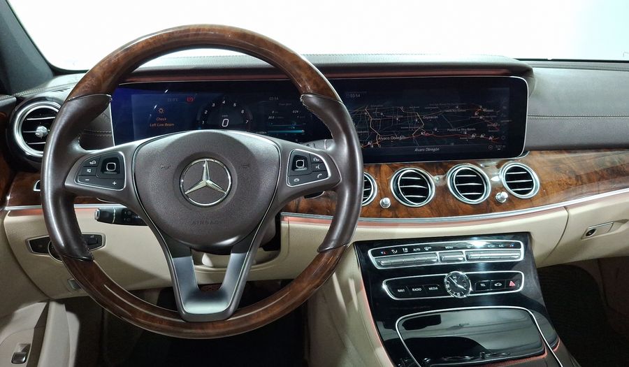 Mercedes Benz Clase E 3.5 400 4MATIC EXCLUSIVE AT Sedan 2017