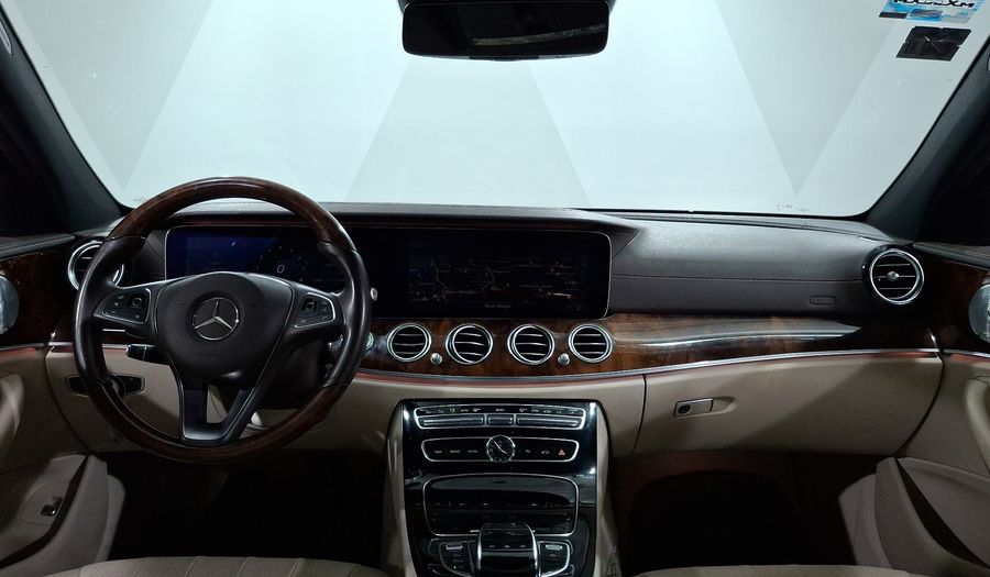 Mercedes Benz Clase E 3.5 400 4MATIC EXCLUSIVE AT Sedan 2017