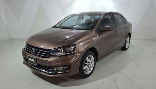 Volkswagen • Vento