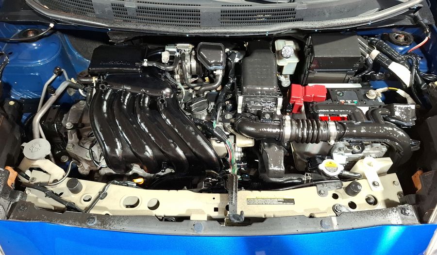 Nissan March 1.6 SENSE AT Hatchback 2015