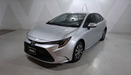 Toyota • Corolla