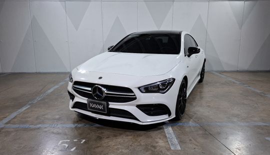 Mercedes Benz • Clase CLA