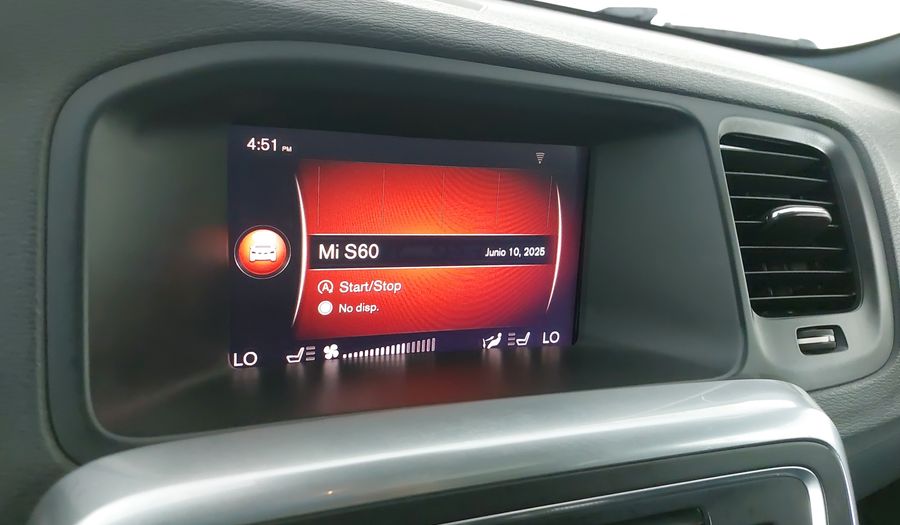 Volvo S60 2.0 R-DESIGN T6 AWD AUTO Sedan 2017