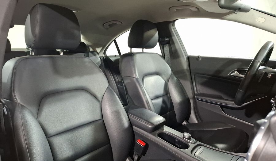 Mercedes Benz Clase Cla 1.6 CLA 200 CGI SPORT AT Coupe 2014