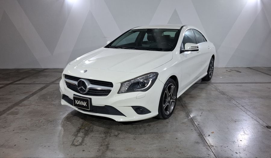 Mercedes Benz Clase Cla 1.6 CLA 200 CGI SPORT AT Coupe 2014