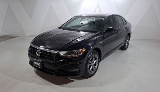 Volkswagen • Jetta