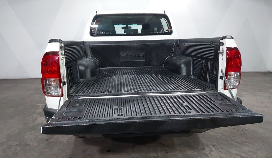 Toyota Hilux 2.7 BASE DOBLE CABINA Pickup 2021