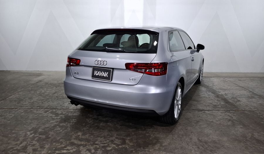 Audi A3 1.4 TFSI AMBIENTE S TRONIC Hatchback 2015