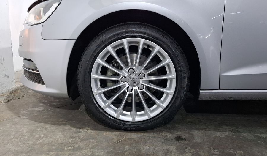Audi A3 1.4 TFSI AMBIENTE S TRONIC Hatchback 2015