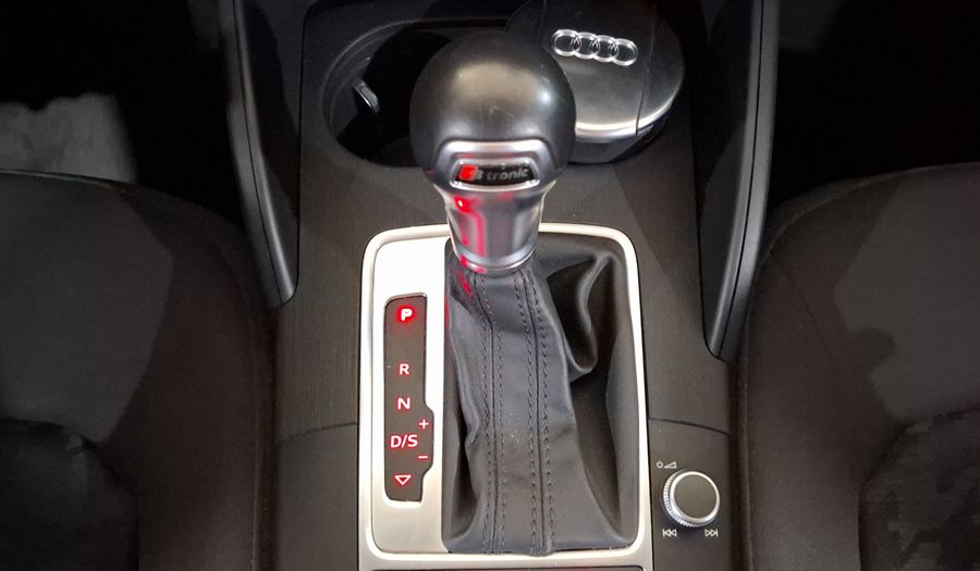 Audi A3 1.4 TFSI AMBIENTE S TRONIC Hatchback 2015