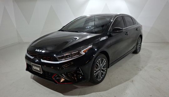 2023 • 25,662 km • Automático