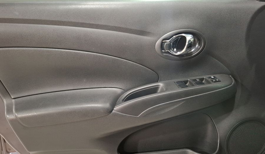 Nissan Versa 1.6 SENSE Sedan 2019