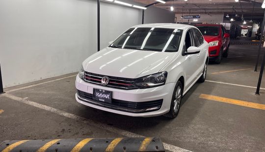 Volkswagen • Vento