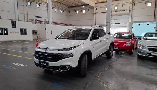 Fiat • Toro
