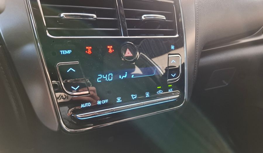 Toyota Yaris 1.5 XLS Hatchback 2024