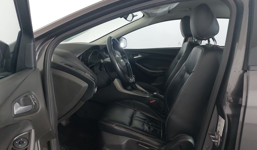 Ford Focus SE PLUS FASTBACK Sedan 2018