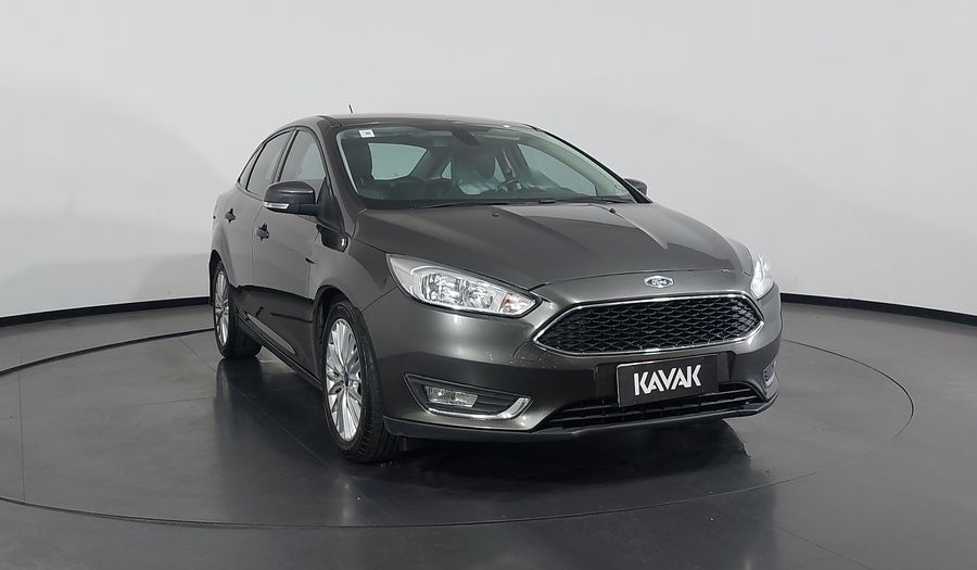 Ford Focus SE PLUS FASTBACK Sedan 2018