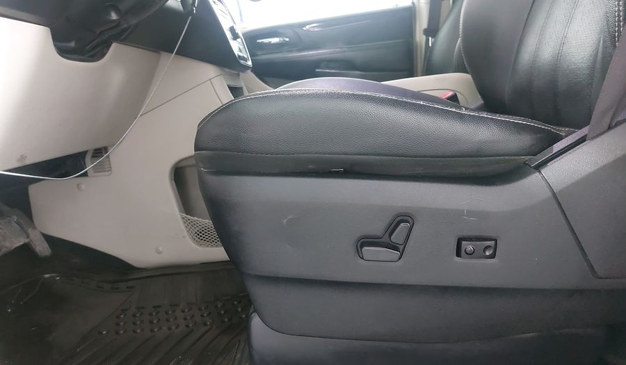 Dodge Grand Caravan 3.6 SXT + Minivan 2017