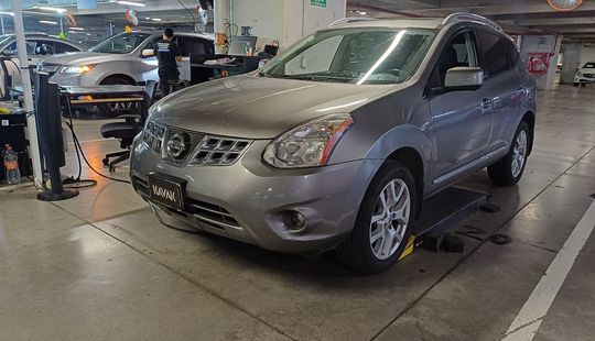 Nissan • Rogue