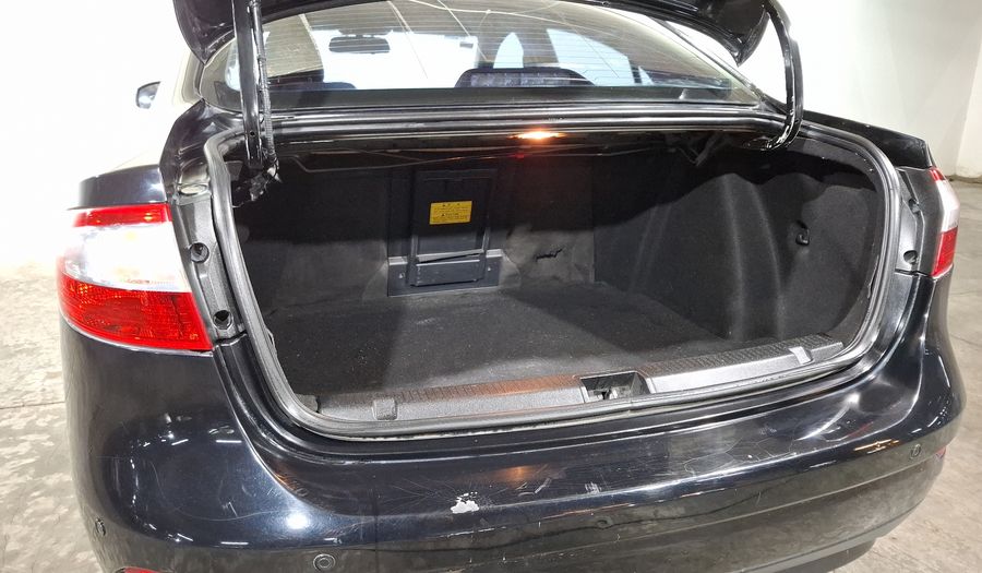Renault Fluence 2.0 EXPRESSION AT Sedan 2015