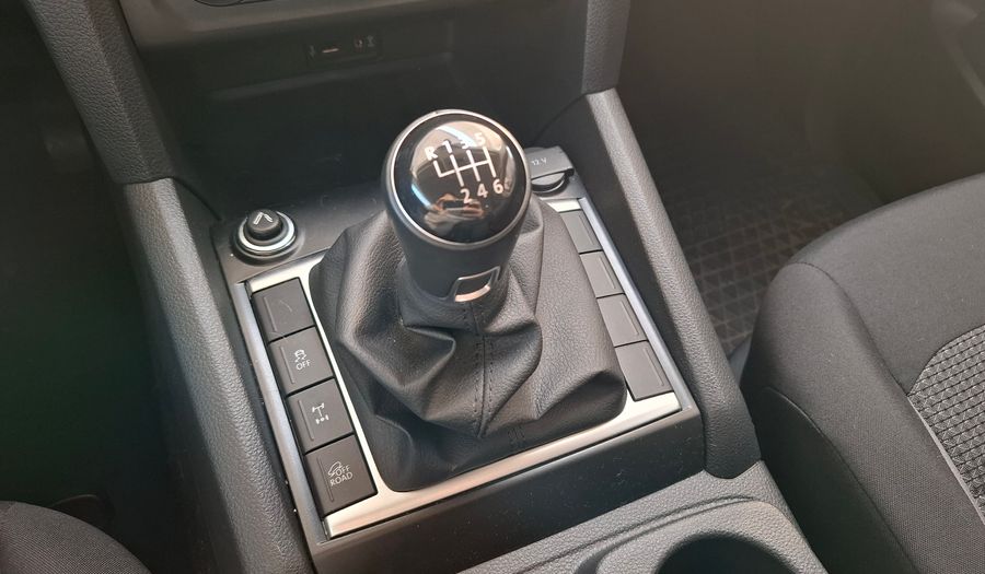 Volkswagen Amarok 2.0 TDI 180CV COMFORTLINE 4X2 MY23 Pickup 2023