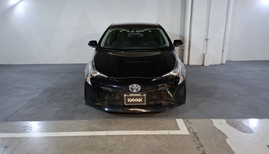 Toyota • Prius