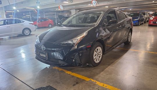Toyota • Prius