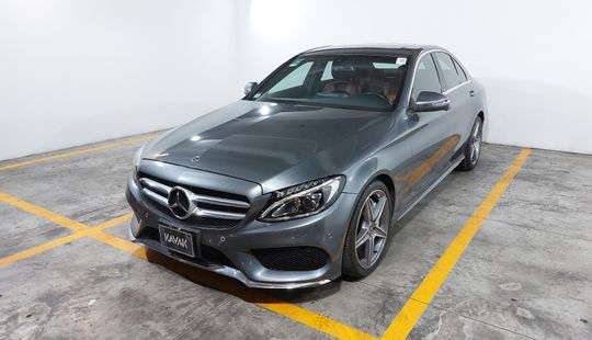 Mercedes Benz • Clase C