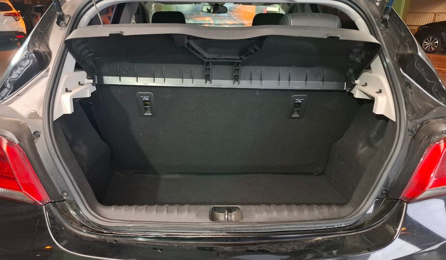 Chevrolet Onix 1.4 LT Hatchback 2019
