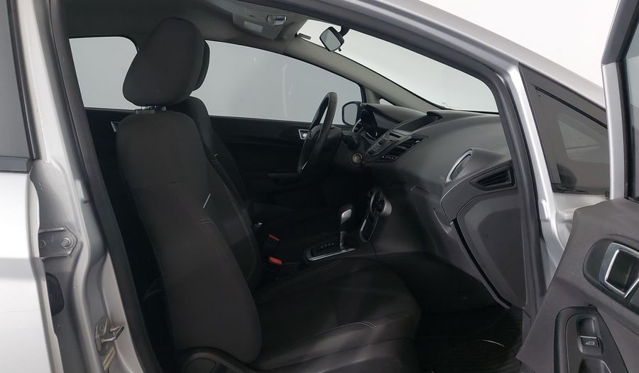 Ford Fiesta SE HATCH Hatchback 2015