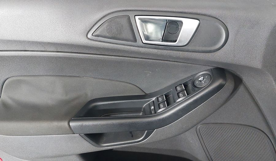 Ford Fiesta SE HATCH Hatchback 2015