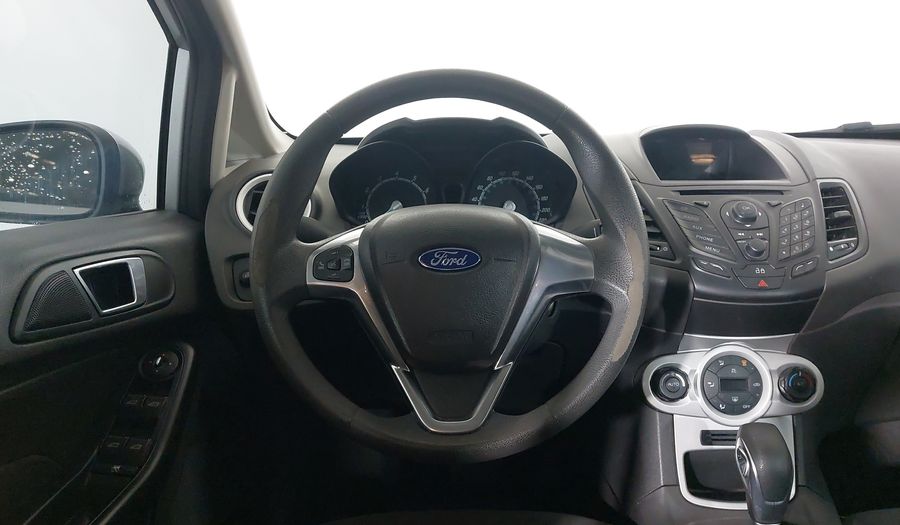 Ford Fiesta SE HATCH Hatchback 2015