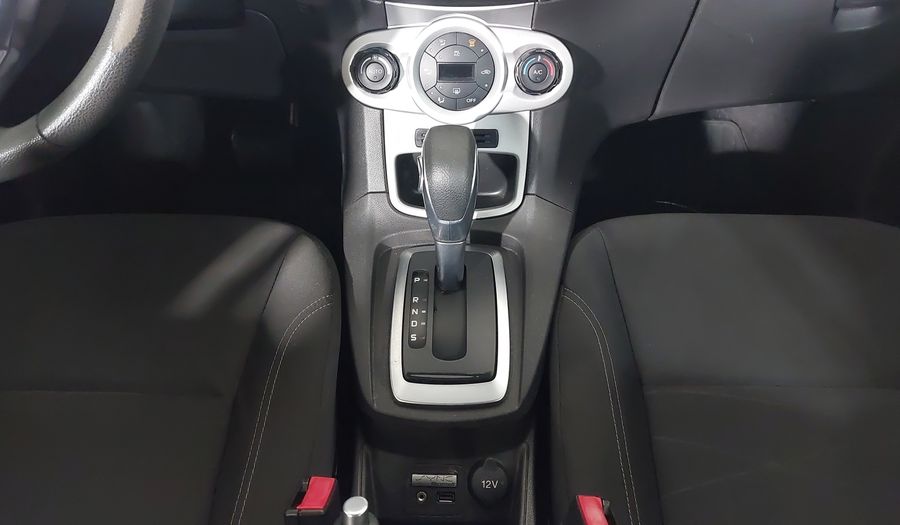 Ford Fiesta SE HATCH Hatchback 2015