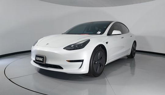 Tesla • Model 3