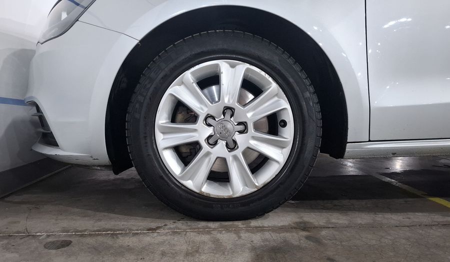 Audi A1 1.4 TFSI COOL S TRONIC Hatchback 2013