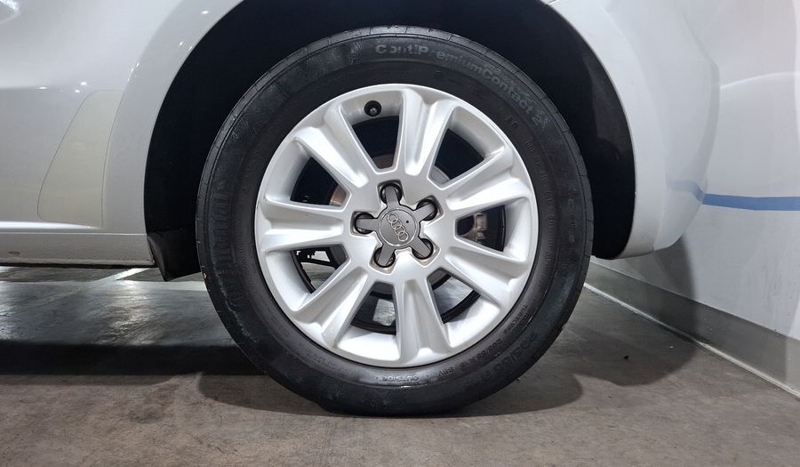 Audi A1 1.4 TFSI COOL S TRONIC Hatchback 2013