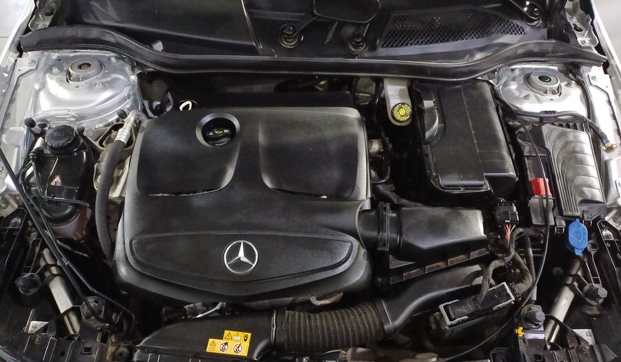 Mercedes Benz Clase Gla 1.6 GLA 200 DCT Suv 2020