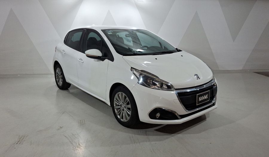 Peugeot 208 1.6 HDI ALLURE MT Hatchback 2017