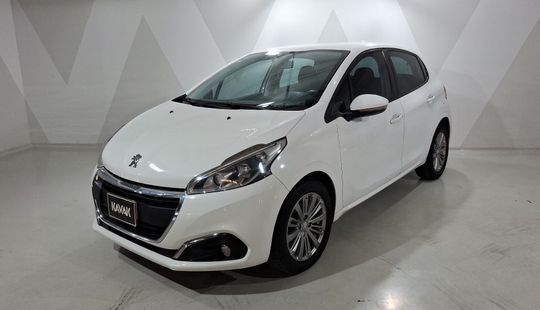 Peugeot • 208