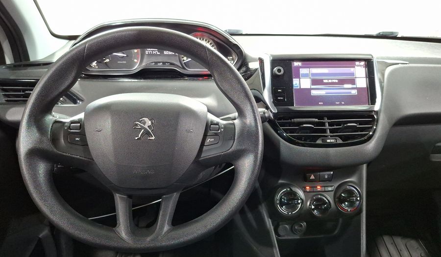 Peugeot 208 1.6 HDI ALLURE MT Hatchback 2017