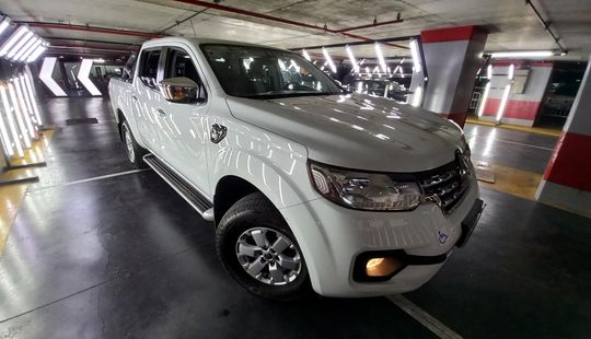 Renault • Alaskan