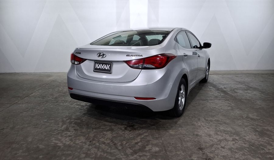 Hyundai Elantra 1.8 GLS AT Sedan 2015