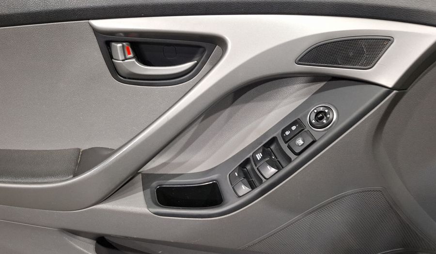 Hyundai Elantra 1.8 GLS AT Sedan 2015