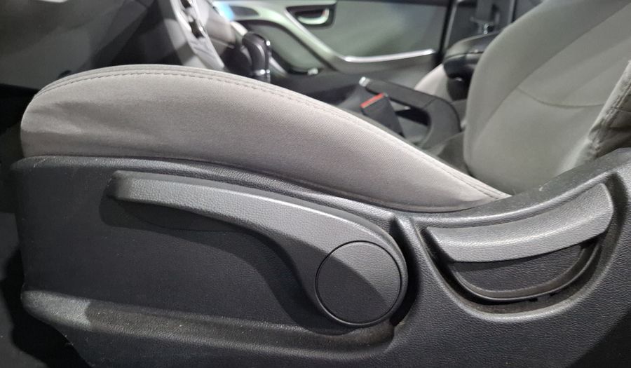 Hyundai Elantra 1.8 GLS AT Sedan 2015
