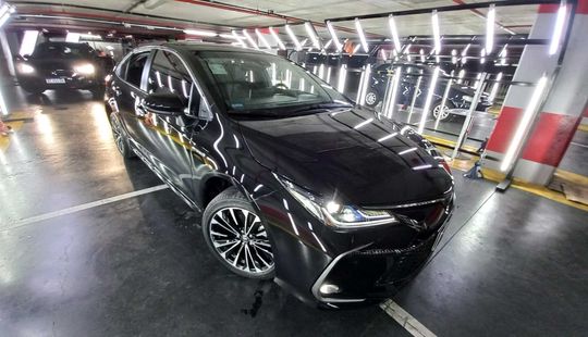 Toyota • Corolla