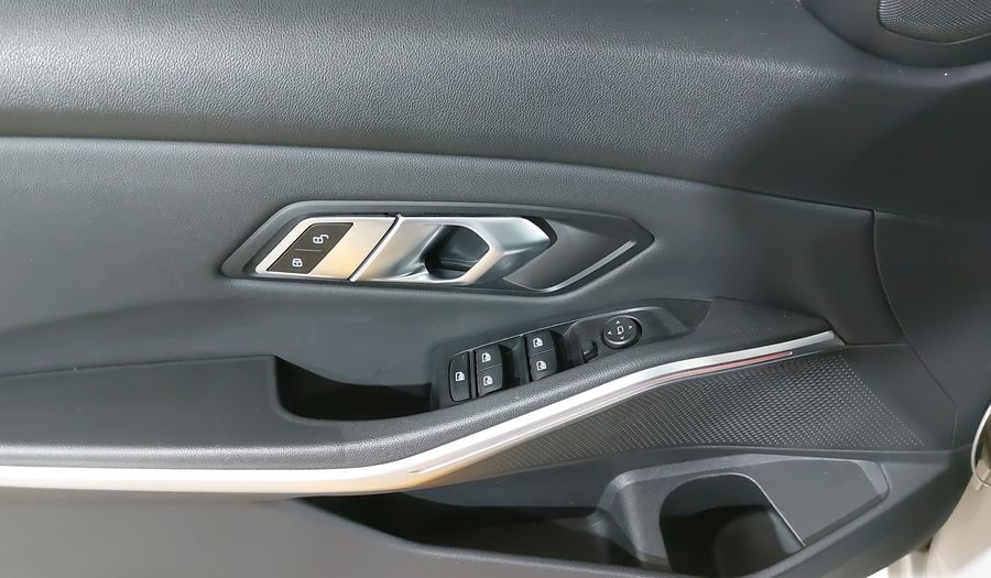 Bmw Serie 3 2.0 320IA SPORT LINE AUTO Sedan 2020